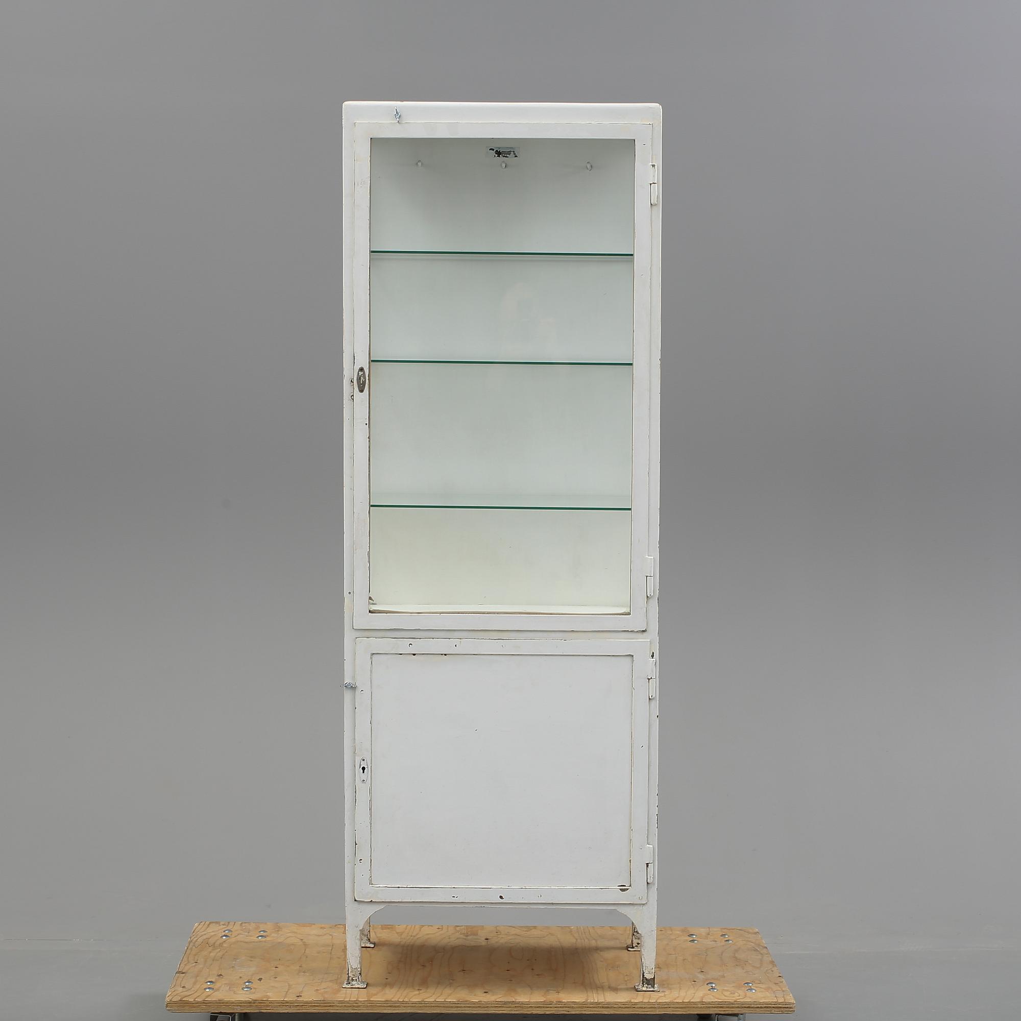 LÄKARSKÅP, 1940/50-tal.