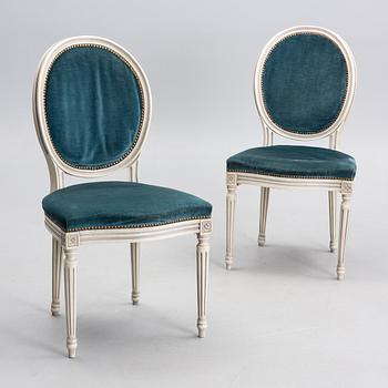 STOLAR, ett par, gustaviansk stil, 1900-talets slut.