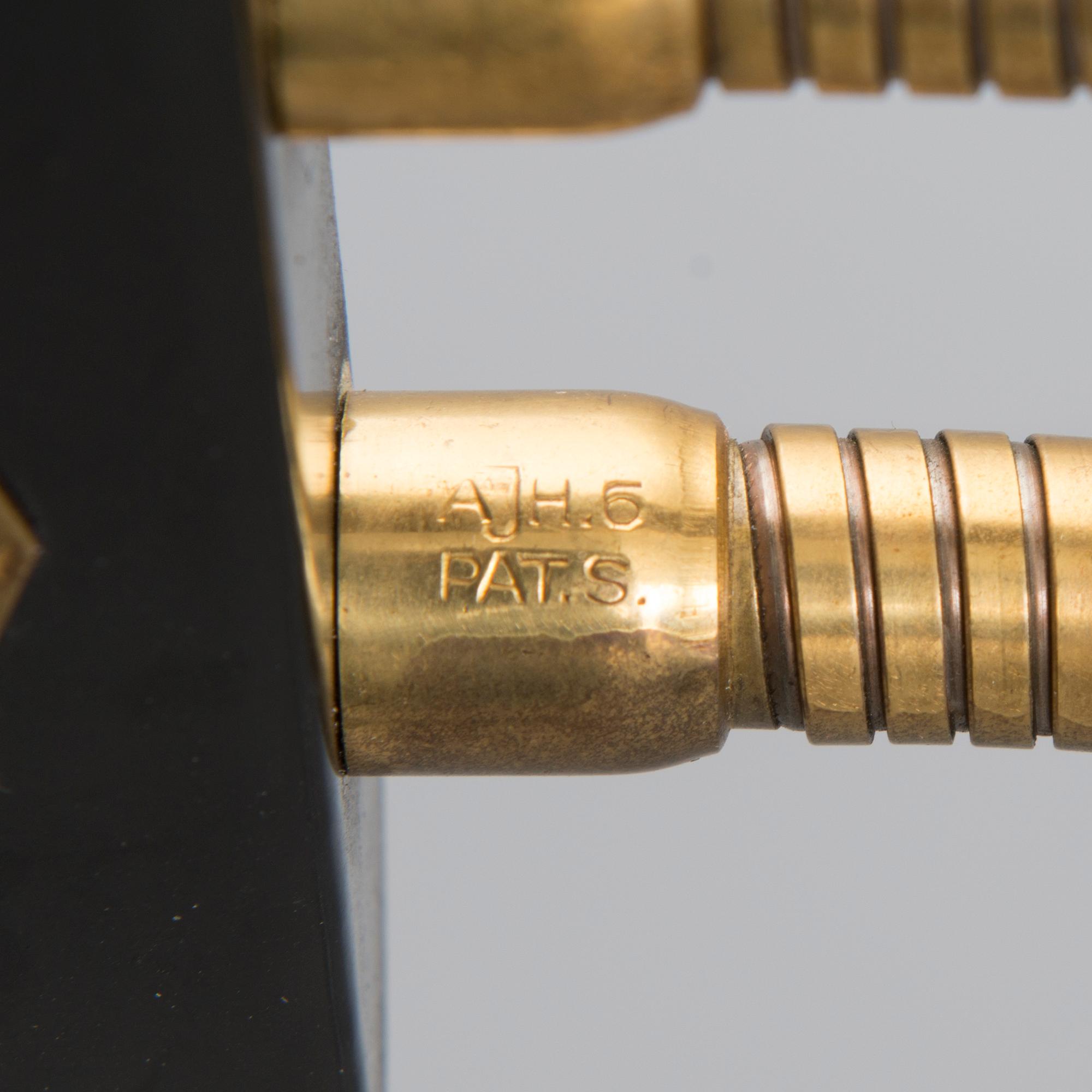 SEINÄVALAISIN, merkitty "AJH", 1950/60-luku.