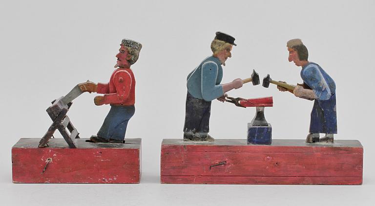 LEKSAKER, 2 st, trä, omkring sekelskiftet 1900.