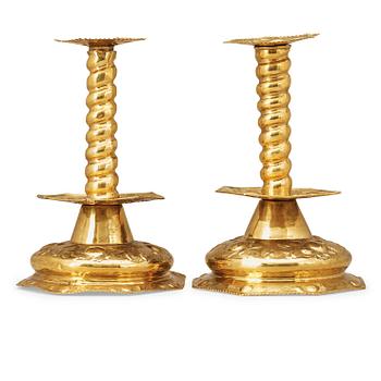 1453. A pair of Swedish Baroque 18th century brass candlesticks.