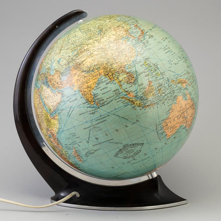 A 'Columbus Duo Jordglob' globe by Ivar Asp AB, Stockholm, mid 20th century.