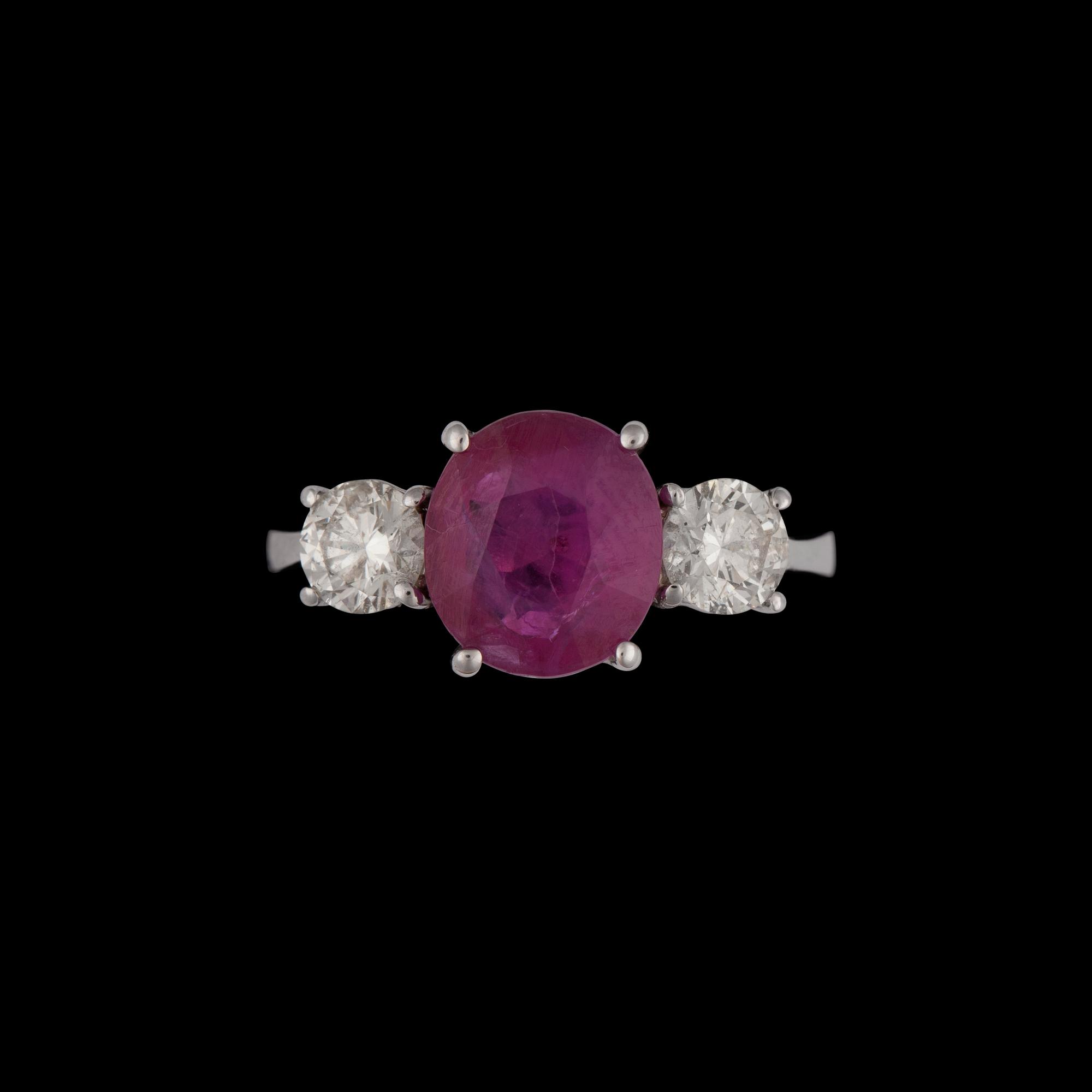 RING, Burma rubin, 3.48 ct, briljantslipade diamanter, tot. 0.85 ct.