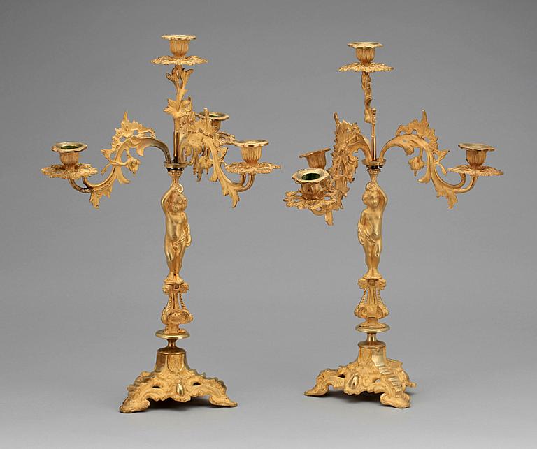 KANDELABRAR, ett par, nyrokoko, 1800-talets slut.
