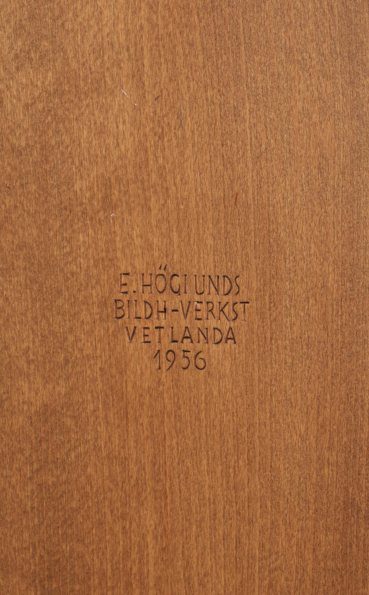 SKÅP, signerat Eugen Höglund, Vetlanda 1956.