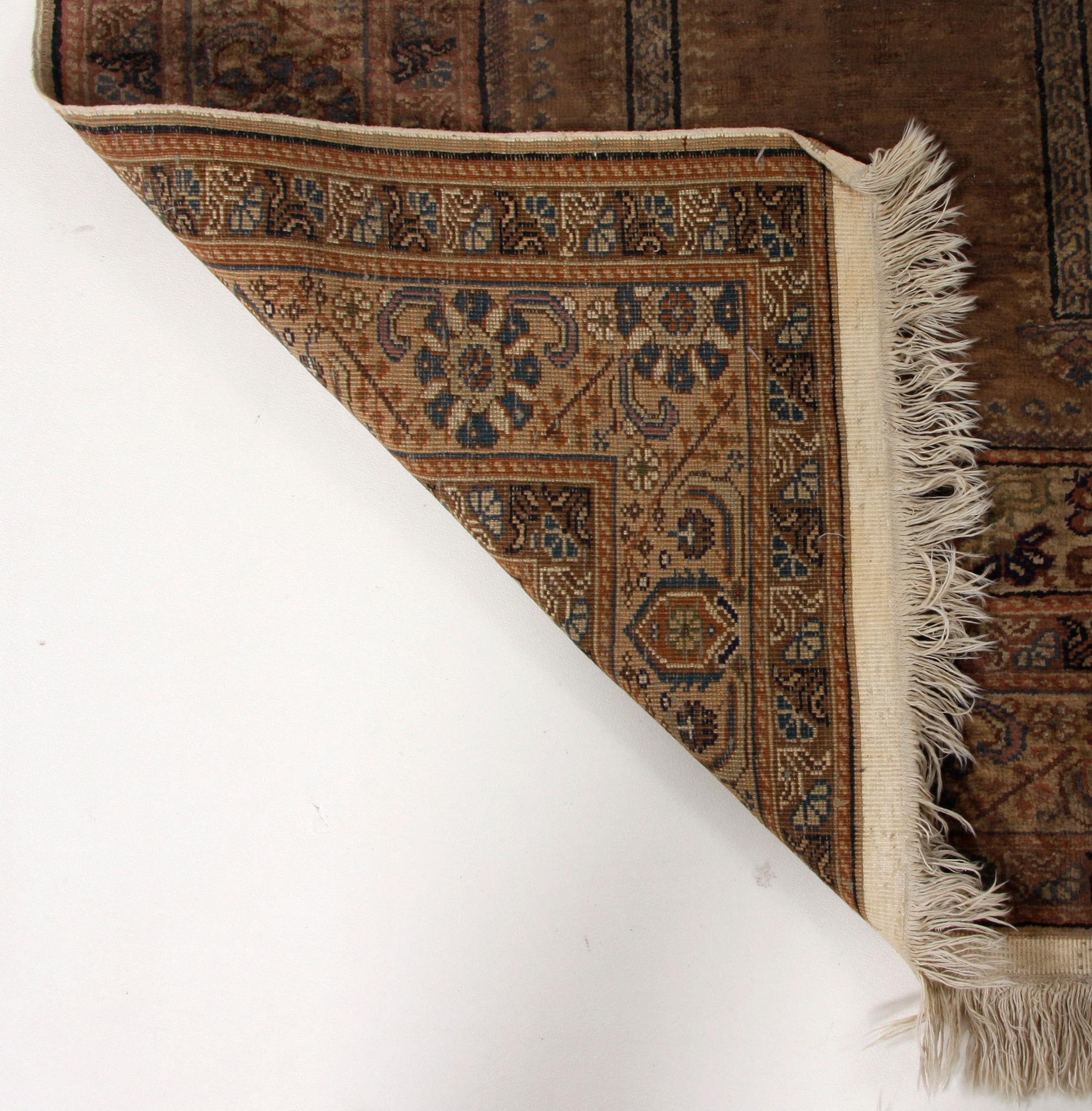 MATTA, orientalisk, 88x135.