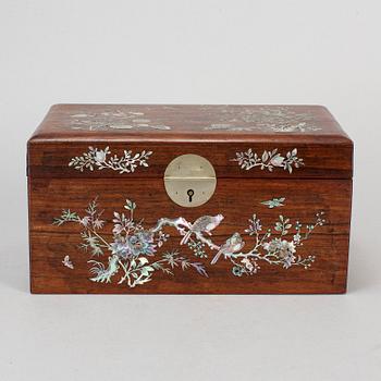 A Chinese box with cover, presumably Zitan wood, early 20th century.