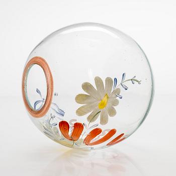 A 1930s glass vase for Kauklahden lasi.