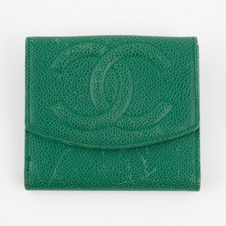 Chanel, wallet.