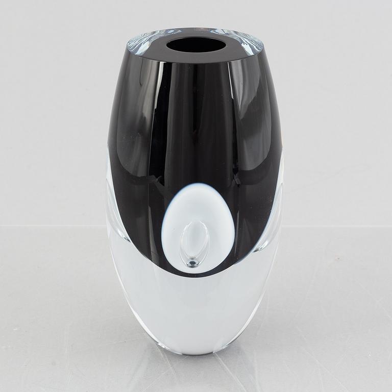 Timo Sarpaneva, a 'Claritas' vase, Iittala, Finland.