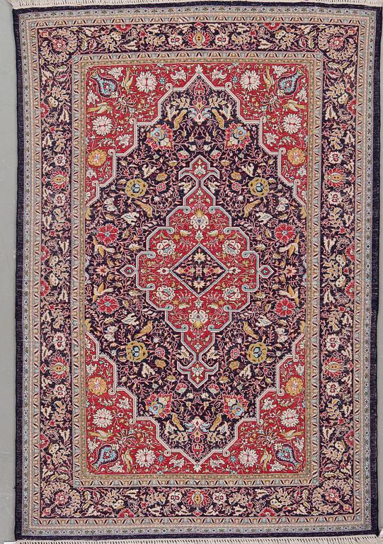 MATTA, Ghom, part silk, old. Ca 151x102 cm.