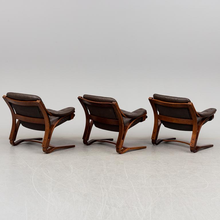 Three easy chairs and table, 1960-/70´s.