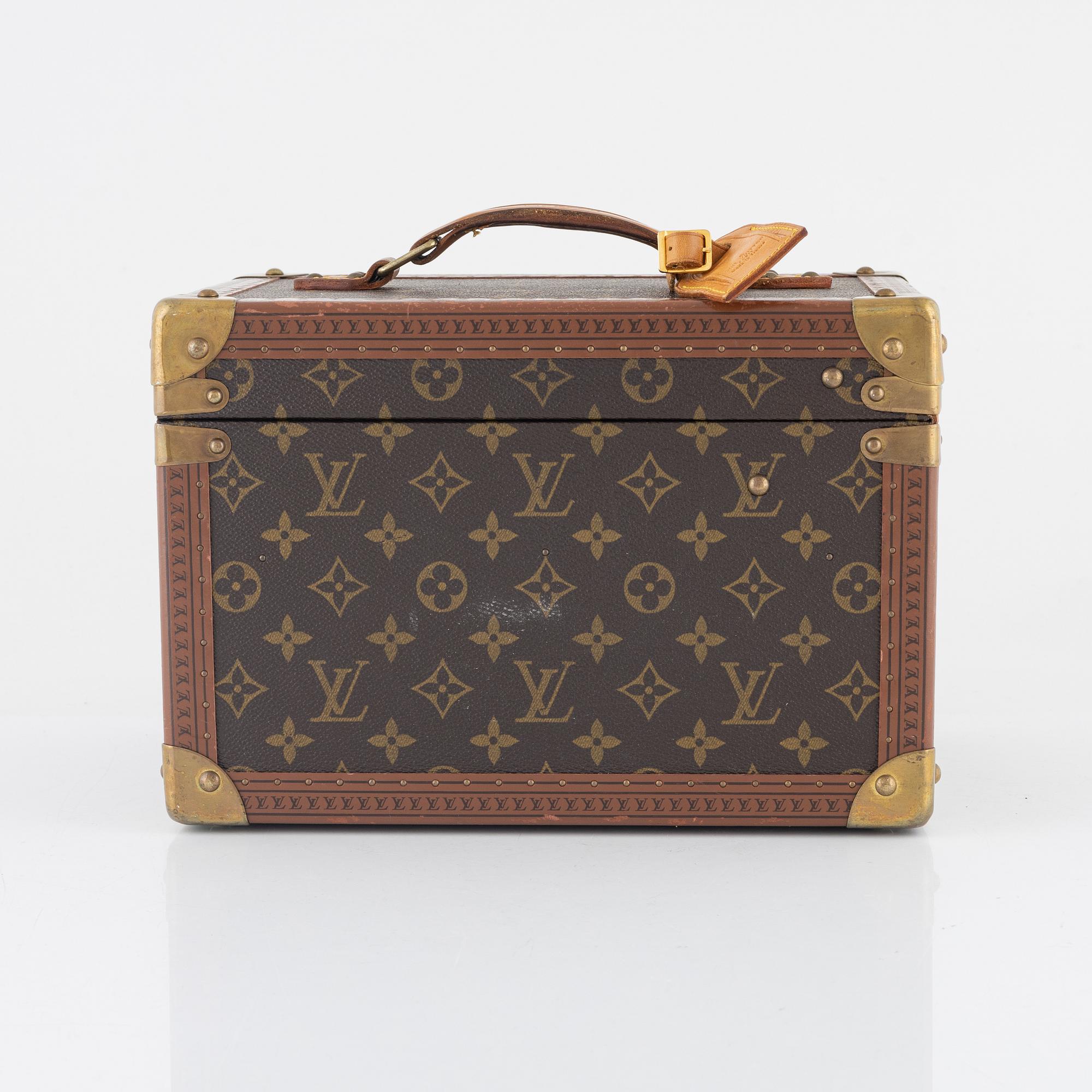 Louis Vuitton, "Boite à Flacons"/vanity case, vintage.