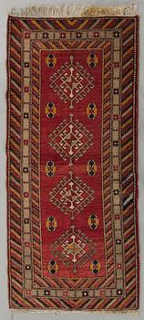 MATTA Kaukasisk old ca 208 x 98 cm.