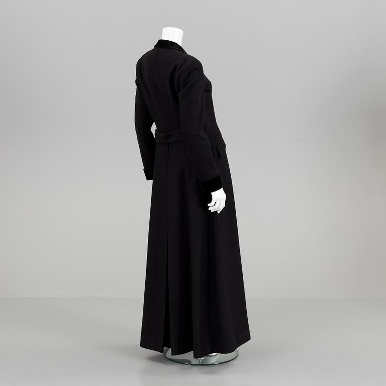 A coat by Ralph Lauren in size 8.