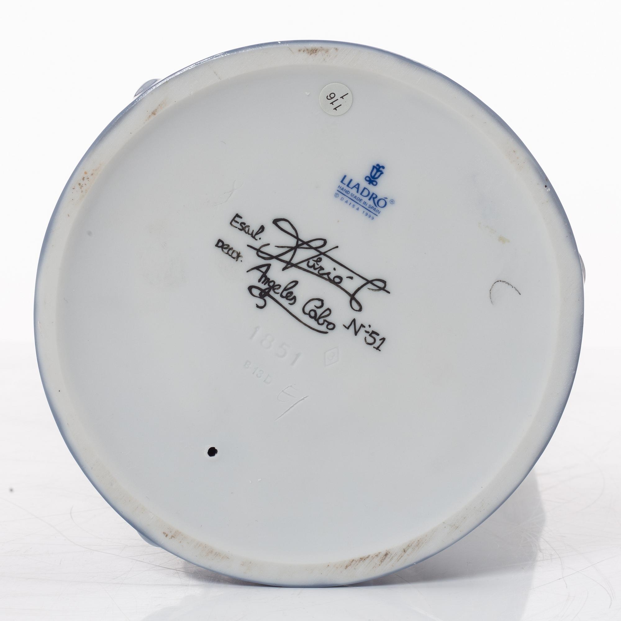 Salvador Furió, figurine, "Celestial Ascent", Lladró, Spain, 2000-2001.