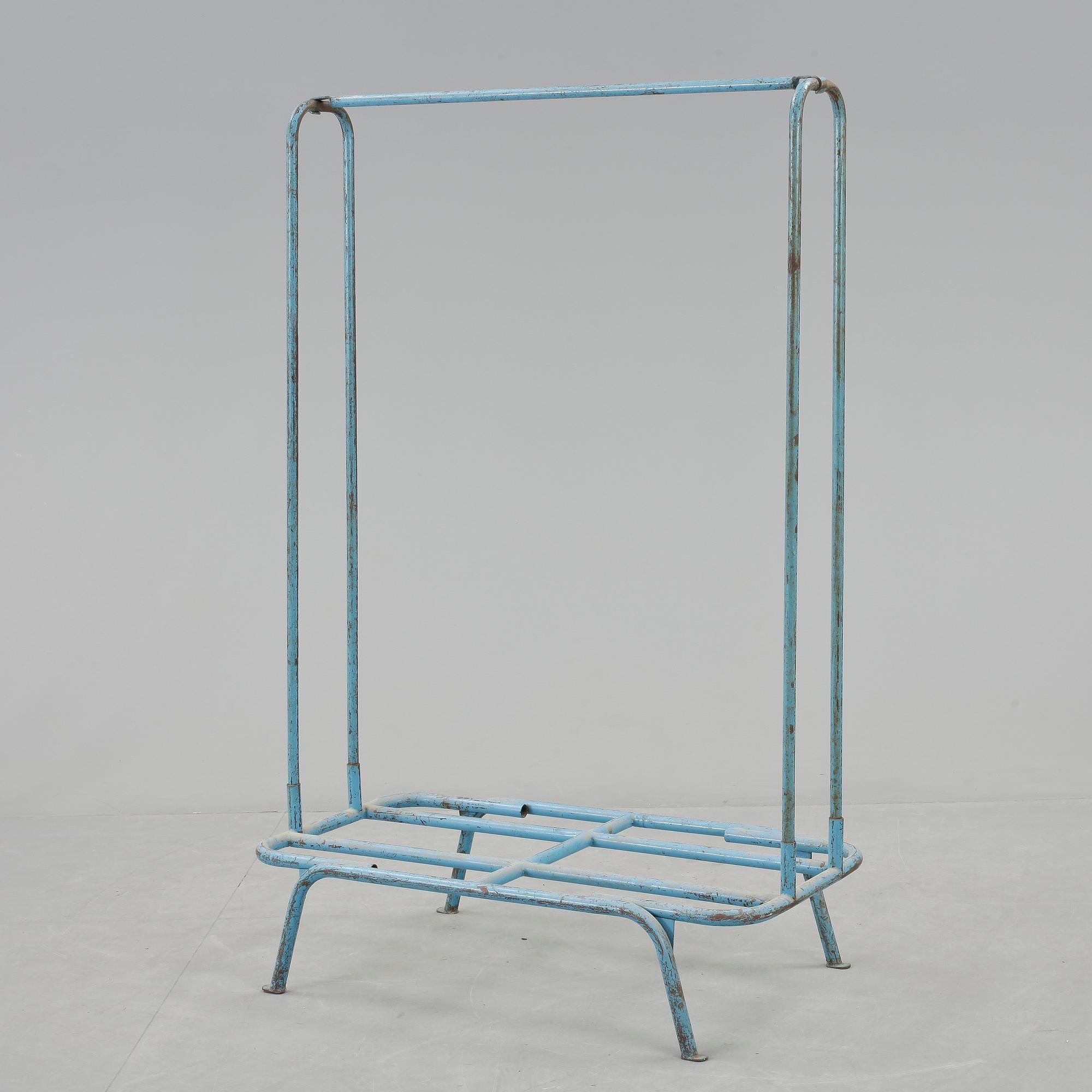 KLÄDHÄNGARE, industri, 1900-talets mitt.