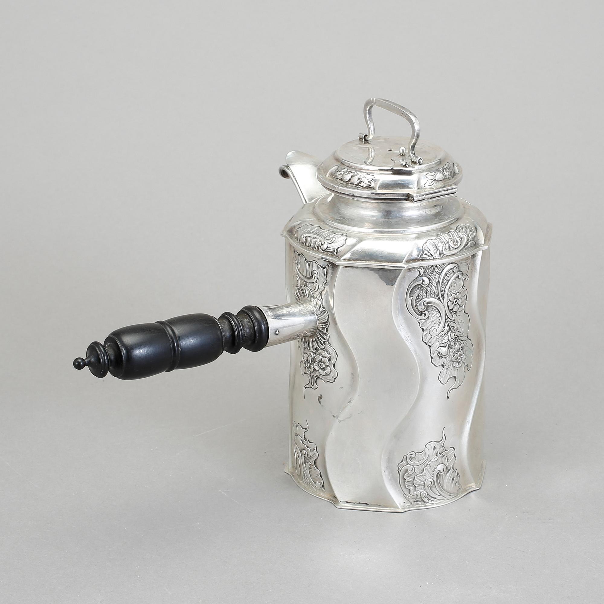 KAFFEKANNA, silver, S & M Benzen, Köpenham 1899. Vikt ca 605 gram.