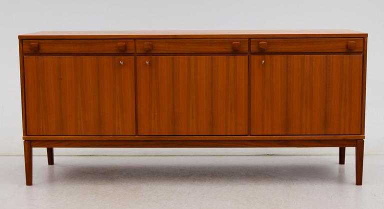 SIDEBOARD, Ulferts, 1900-talets mitt.