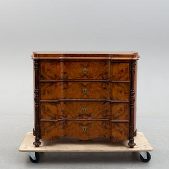 A CHEST OF DRAWERS, late 19th century.