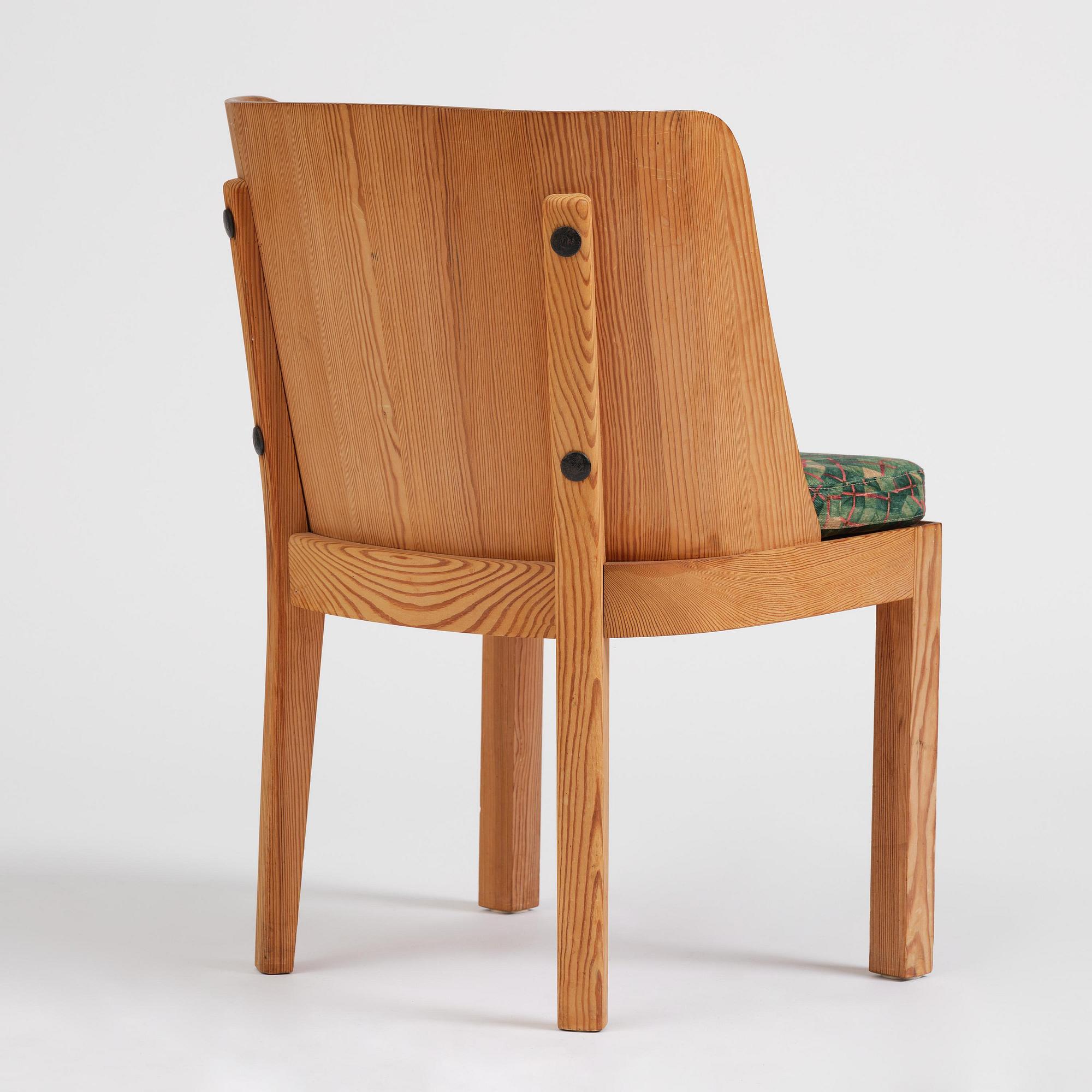 Axel Einar Hjorth, a stained pine "Lovö" chair, Nordiska Kompaniet, Sweden, 1930s.