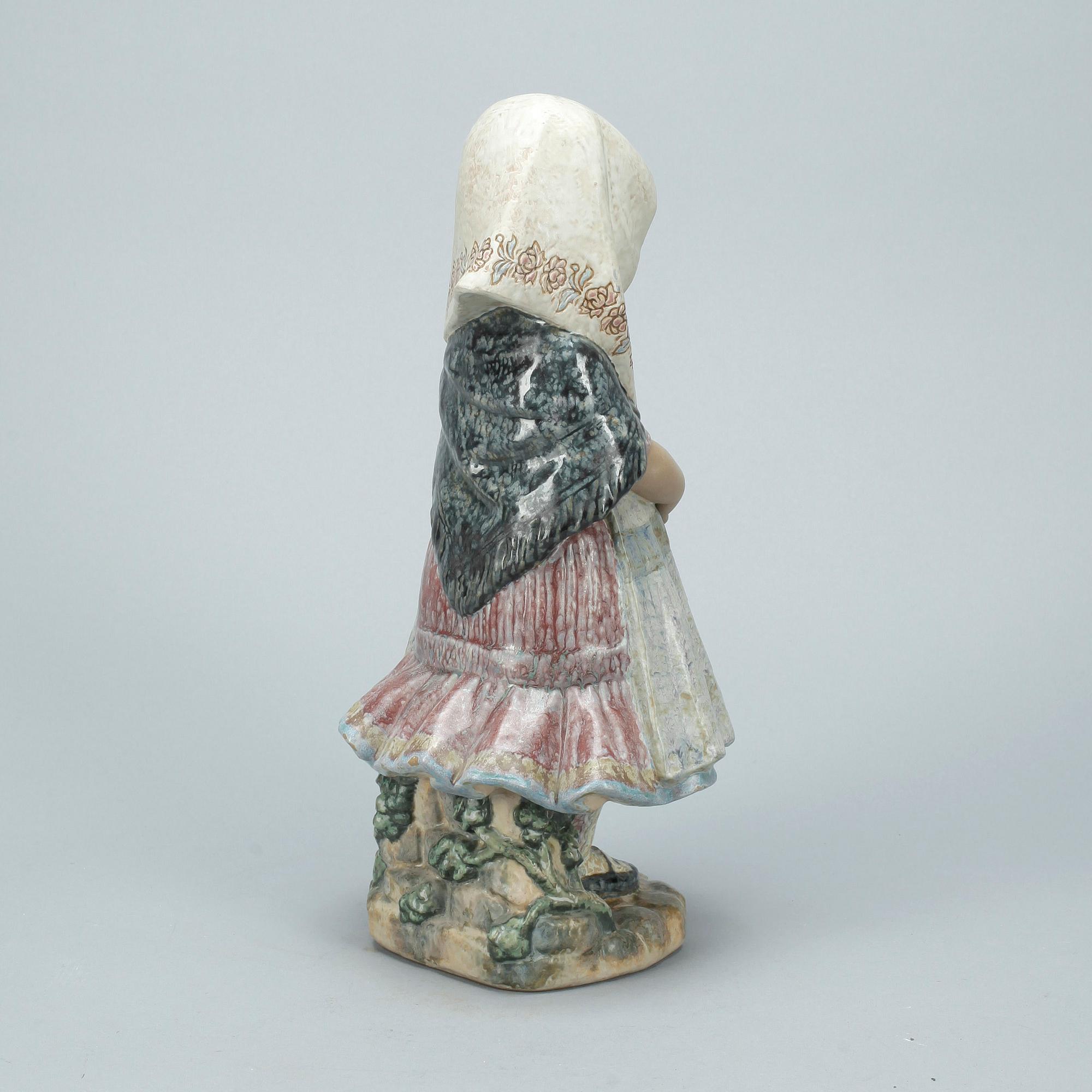 FIGURIN, keramik, Lladro, märkt RA, Spanien. 1900-talets andra hälft.
