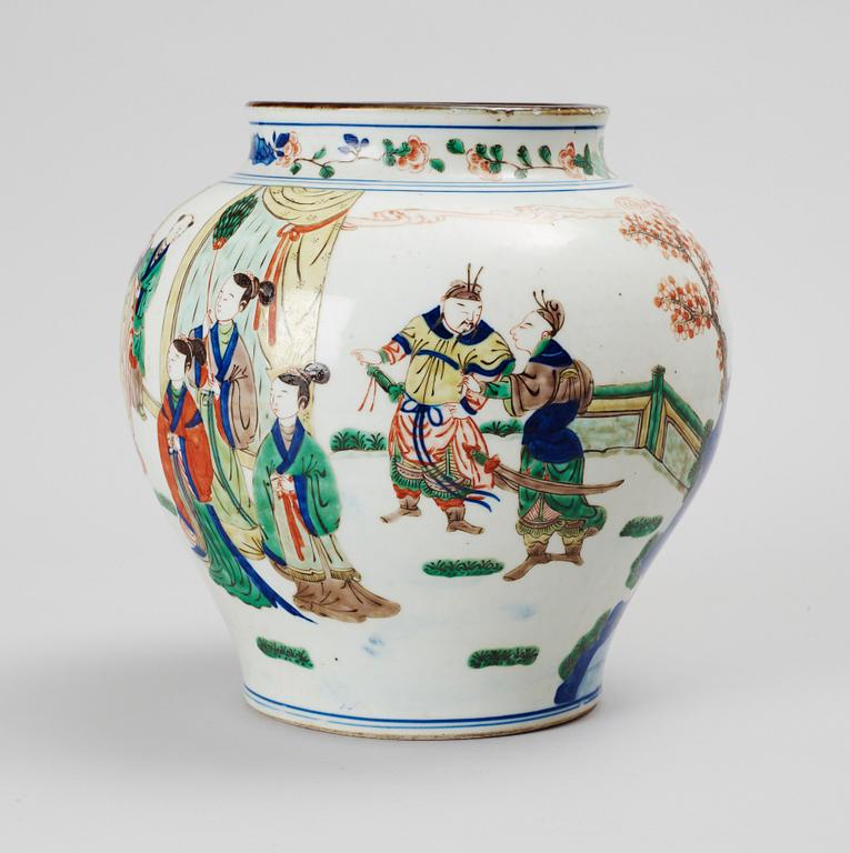 KRUKA, porslin. Kina. Sen Qing.