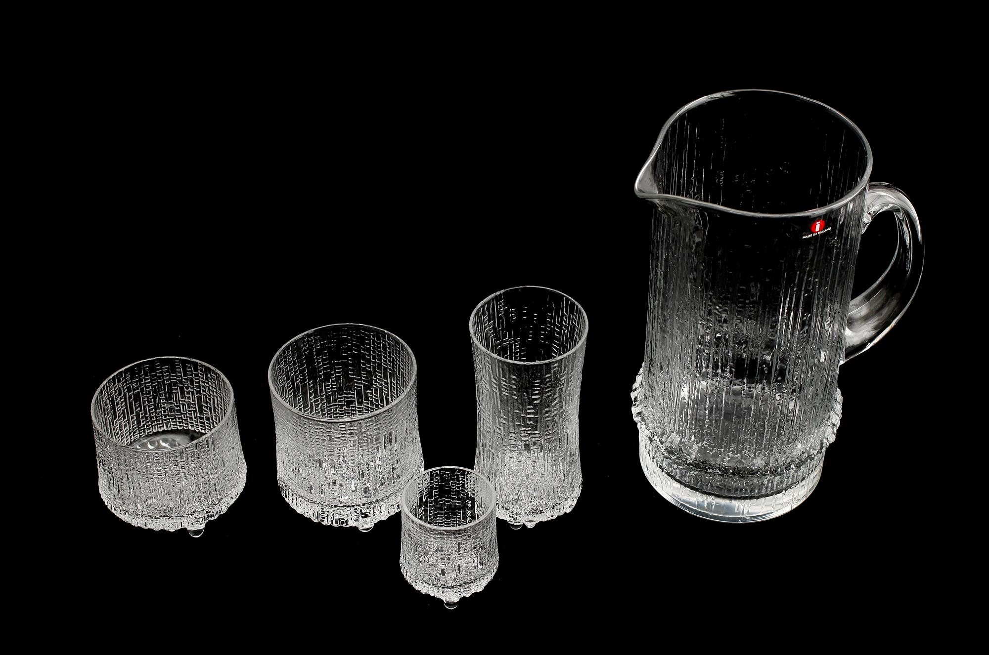 GLASSERVIS, 52 delar,  "Ultima Thule", Tapio Wirkkala, Iittala, Finland.