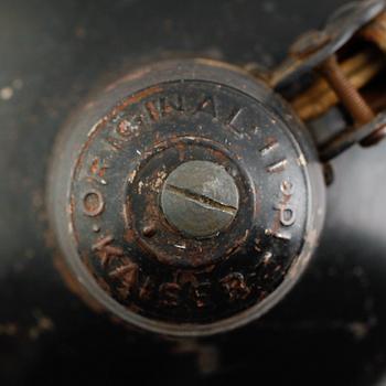 BORDSLAMPA, Christian Dell, Gebr. Kaiser Dell, Tyskland, formgiven 1934.