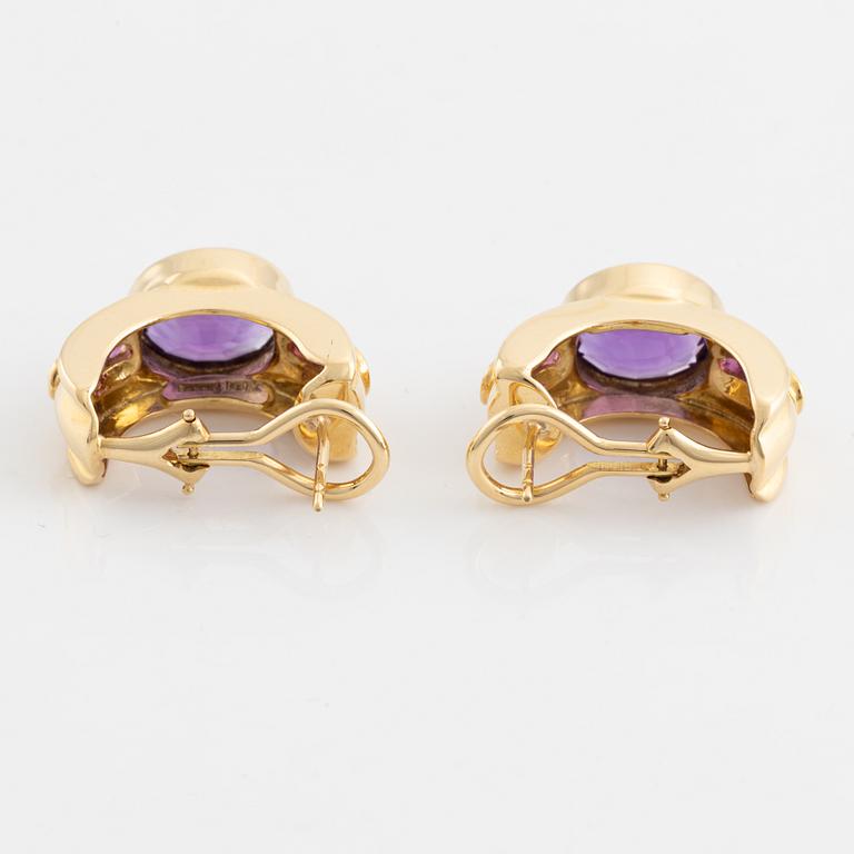 Örhängen ett par, Gucci, 18K guld med ametister och rubiner.