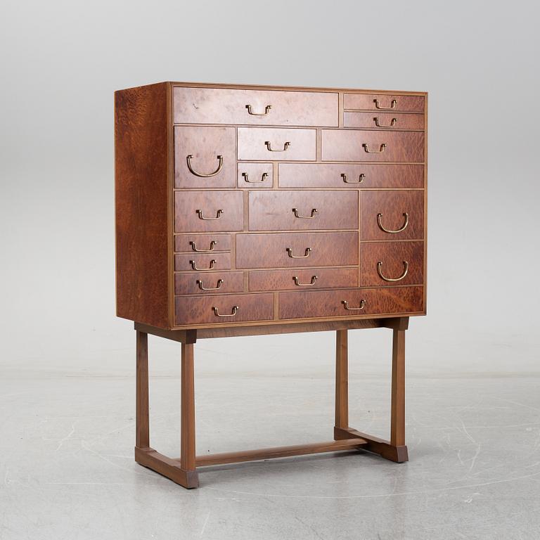 Josef Frank, a model 881 'Nationalmuseiskåpet' cabinet, Svenskt Tenn, after 1985.