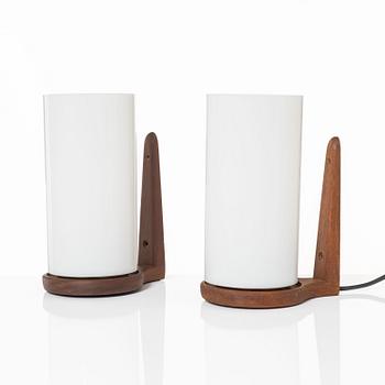 Uno & Östen Kristiansson, a pair of Luxus wall lamps, 1960s.