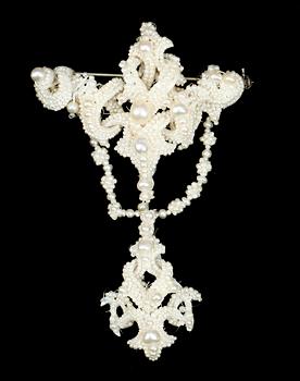 PARURE, pärlarbete, 3 delar, 1800-talets andra hälft.