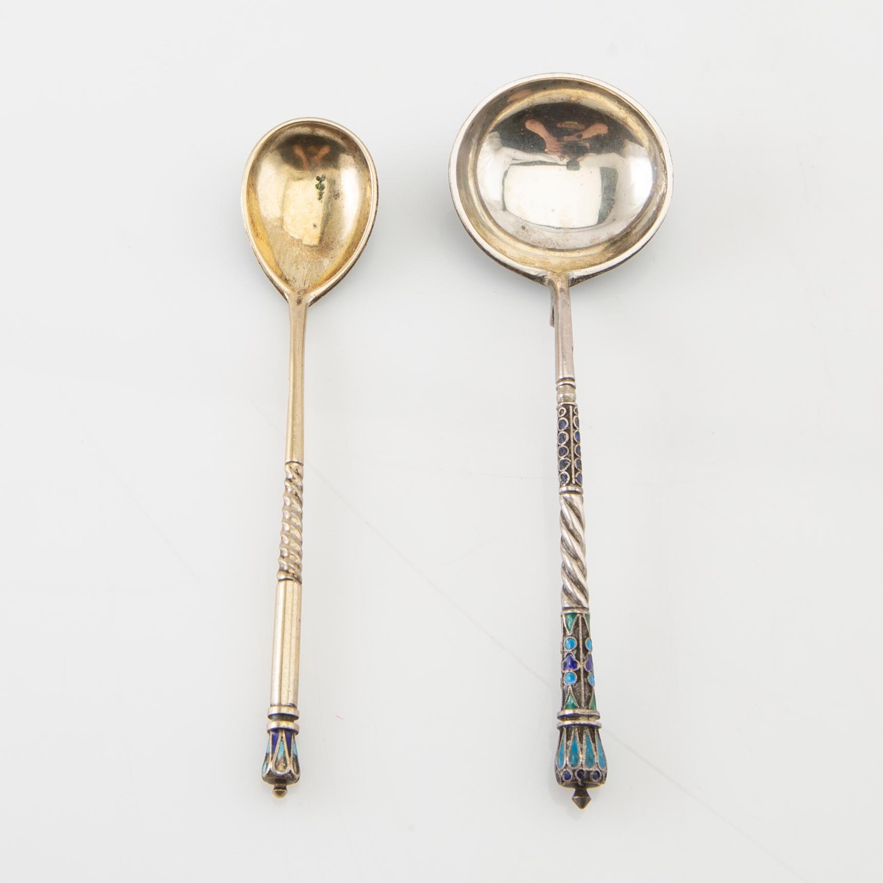 Spoons 2 pcs Russia silver and enamel 1908-26.