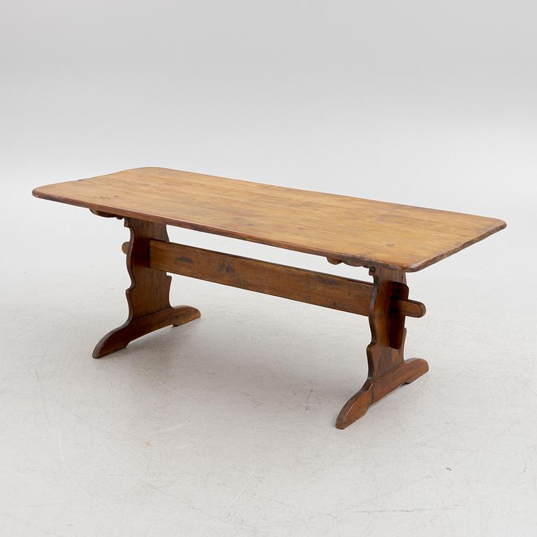 A trestle table, 19th century.