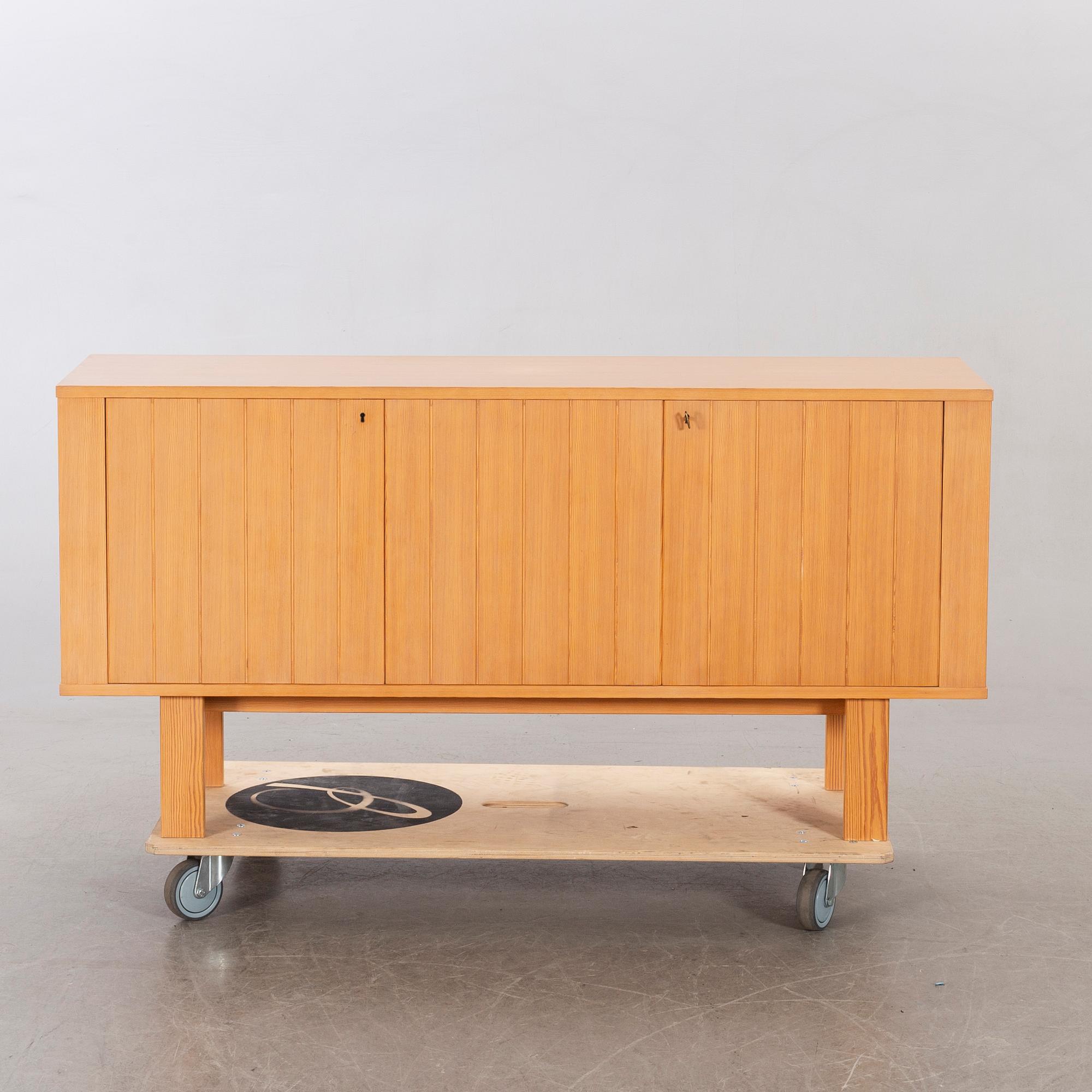 Sideboard, furu, 1960-70-tal.