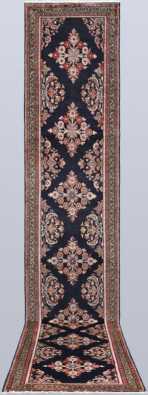 Gallerimatta, Hamadan, ca 513 x 95 cm.