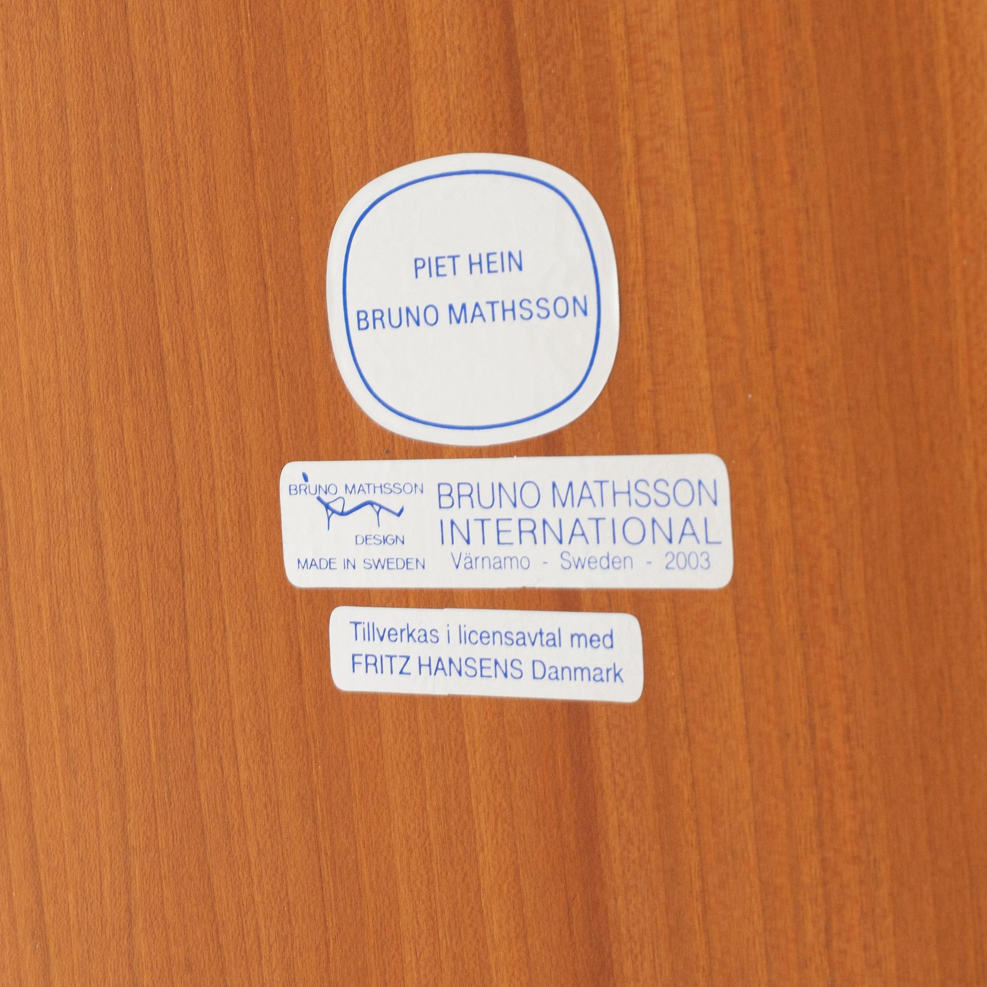 Bruno Mathsson & Piet Hein, a cherry tree 'Superellips' table, Bruno Mathsson International AB, Värnamo, 2003.