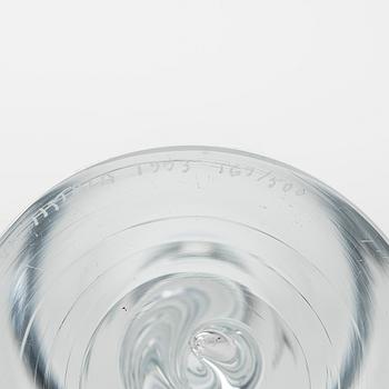 Timo Sarpaneva, glasskulptur/ljusstake, "Janus", signerad Timo Sarpaneva Iittala 1993, 169/500.