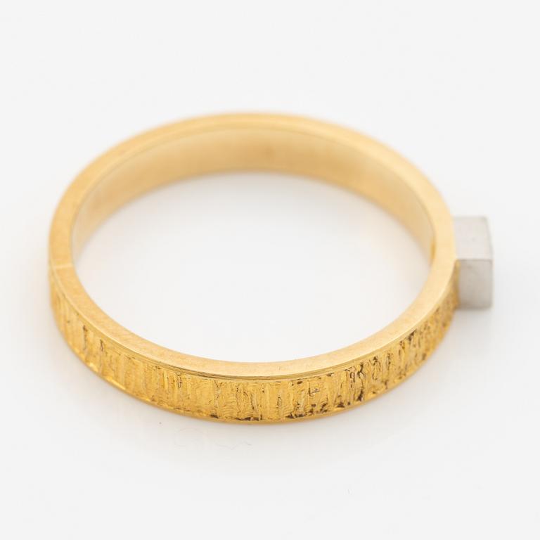 Lapponia, ring 18K gold set with a round brilliant-cut diamond, Finland 1978.