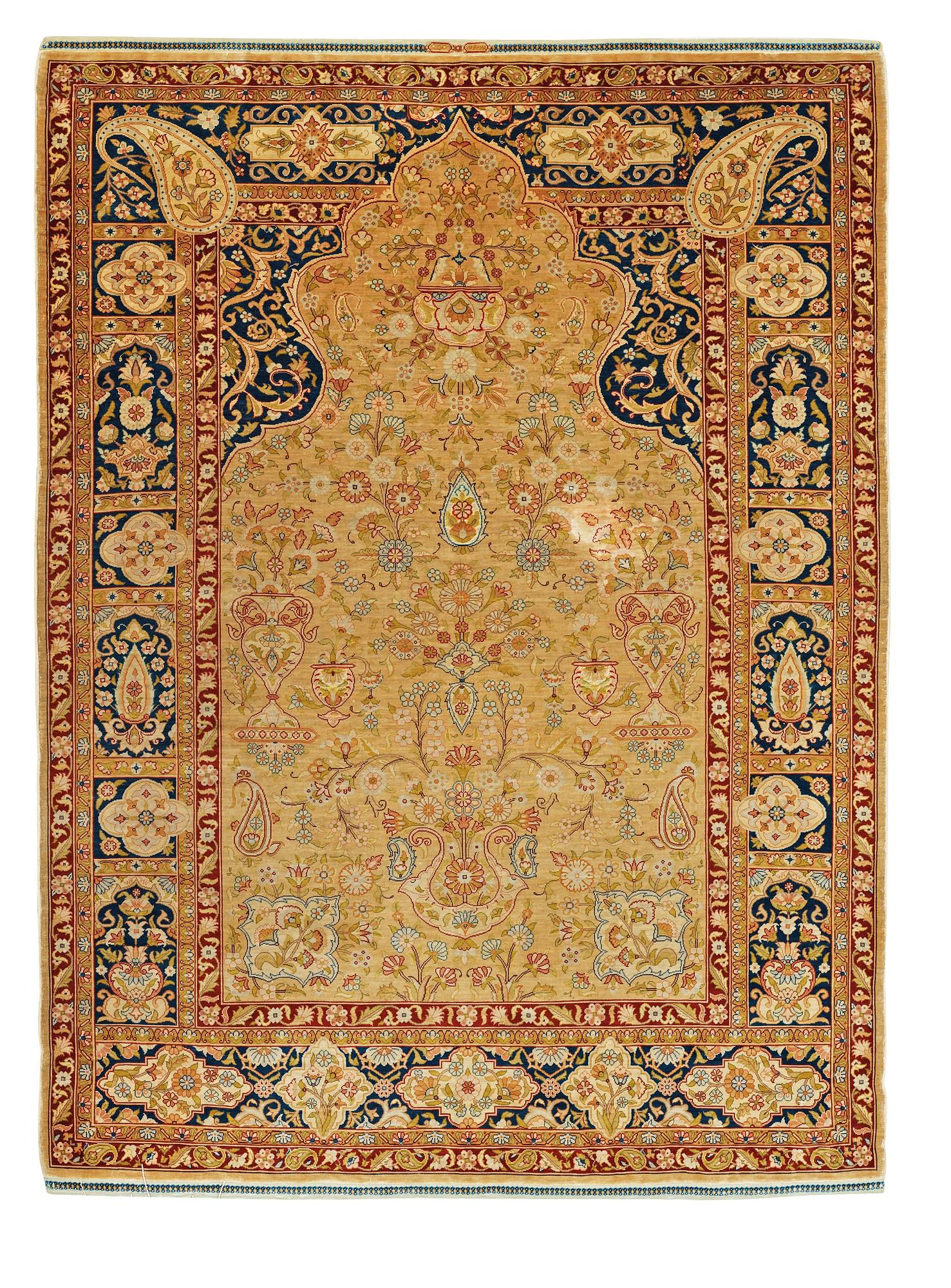 SEMIANTIK SILKE HEREKE. 133,5 x 101,5 cm. (längden inkluderar de slätvävda delarna av kortsidorna).