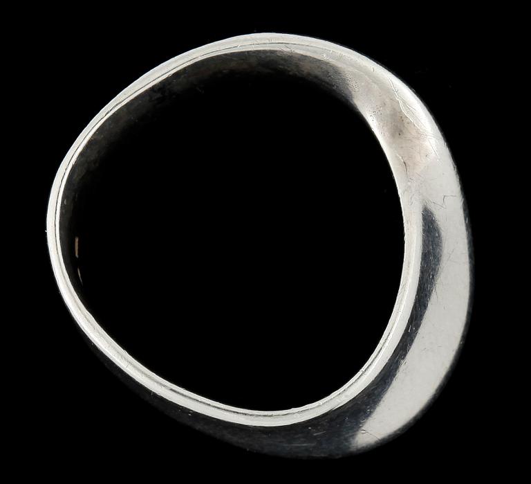 RINGAR, 2 st, ÖRCLIPS, ett par samt HÄNGE, silver, Georg Jensen, Danmark.