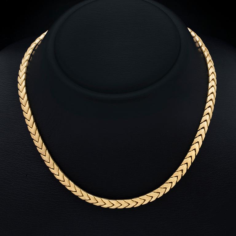 Necklace 18K gold, 28,6 g, approx 42 x 0,5 cm.