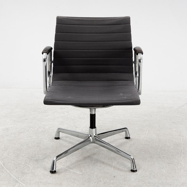Charles & Ray Eames, EA 108 office chair, Vitra.