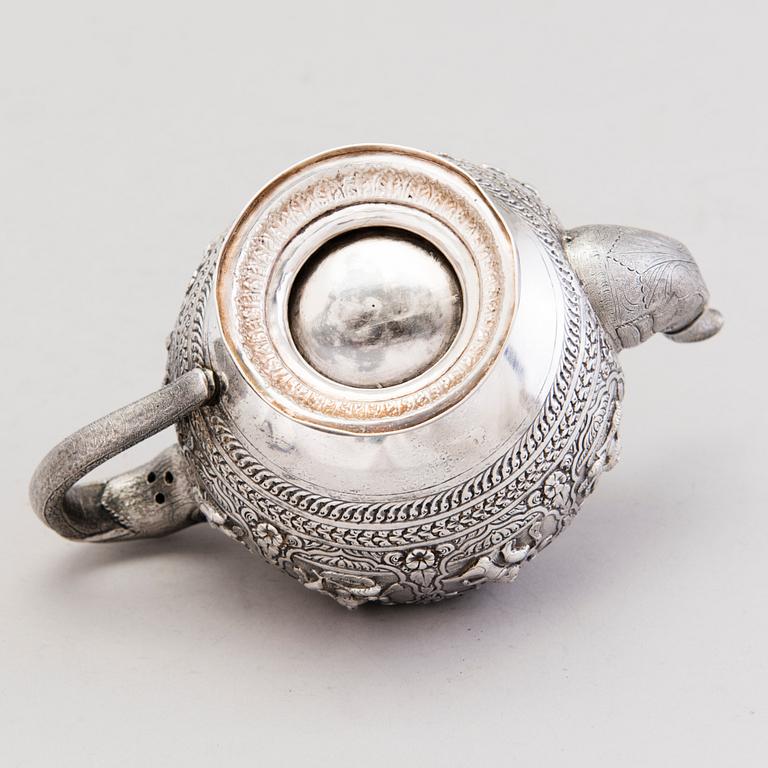 TEA POT and BOWL, silver, India late 19th century, weight 430g and 880g.