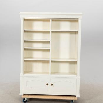 Bookcase, first half of the 20th century.