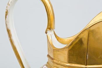 KANNA, porslin. Senempire, europa. 1800-talets andra hälft.
