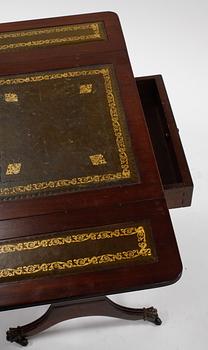 SÄNGBORD/SIDOBORD, ett par, 1900-talets senare hälft.