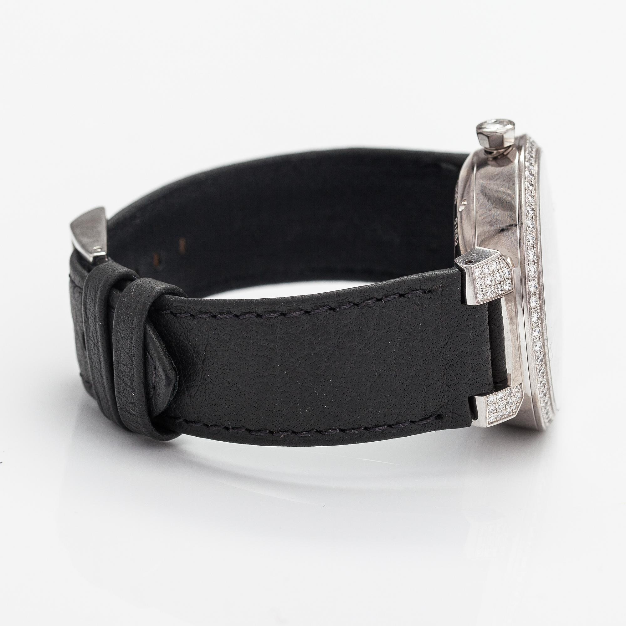 Louis Vuitton, Tambour Slim Tourbillon, wristwatch, 38 mm.
