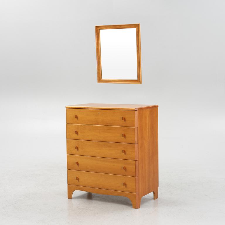 Carl Malmsten, a 'Vidar' chest of drawers and a mirror, late 20th Century.